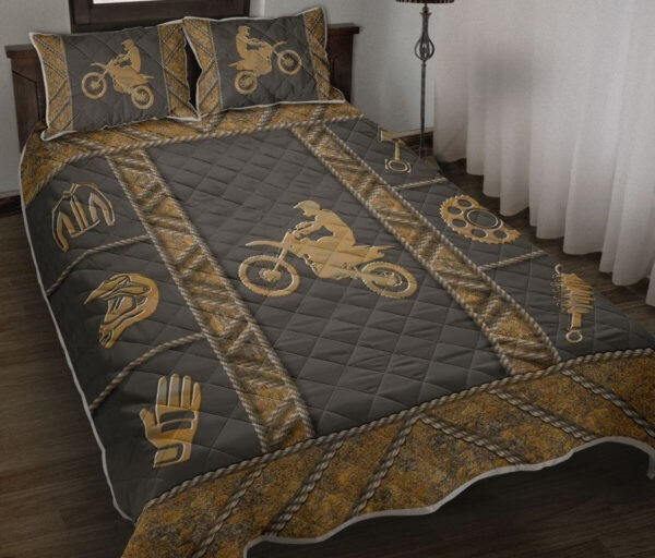 dirtbike-quilt-set-pillow-covers_sybwkb Dirtbike Quilt Set Pillow Covers