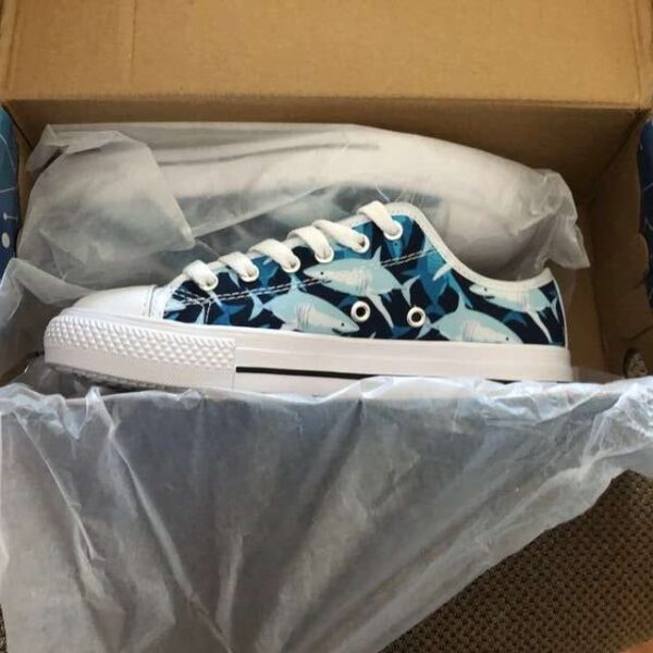 shark-pattern-low-top-style-shoes-3_kggxb7 Shark Pattern Low Top Style Shoes